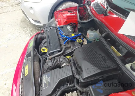 2006 Mini Cooper из США, поврежденный, VIN WMWRC33596TK67276